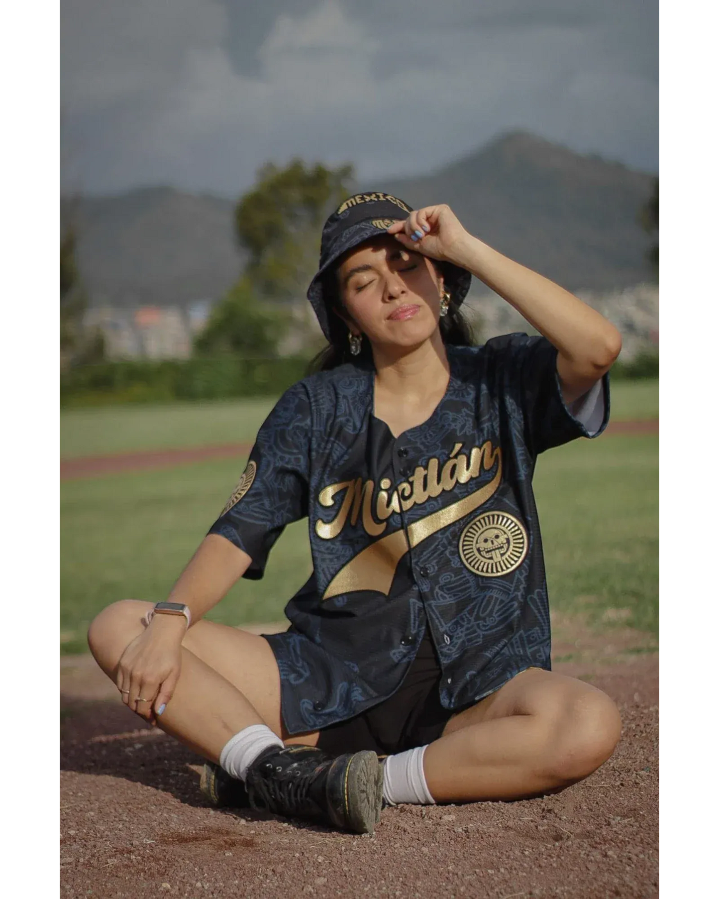 Retroooclothes Gorro Bucket Hat Mictlán - Edición Guerrero Urbano | Amuleto Ancestral