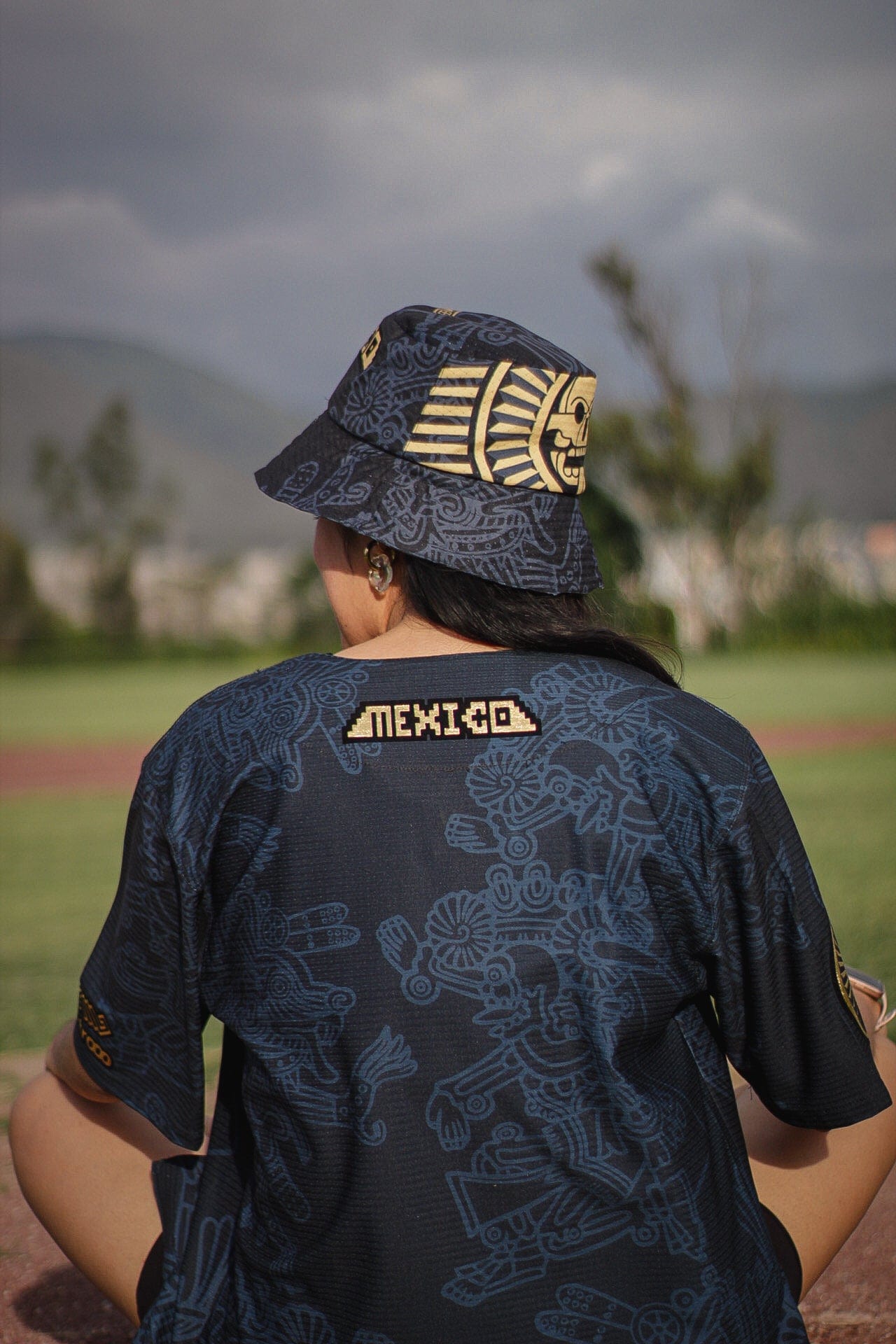 Retroooclothes Gorro Única (adultos) Bucket Hat Mictlán - Edición Guerrero Urbano | Amuleto Ancestral