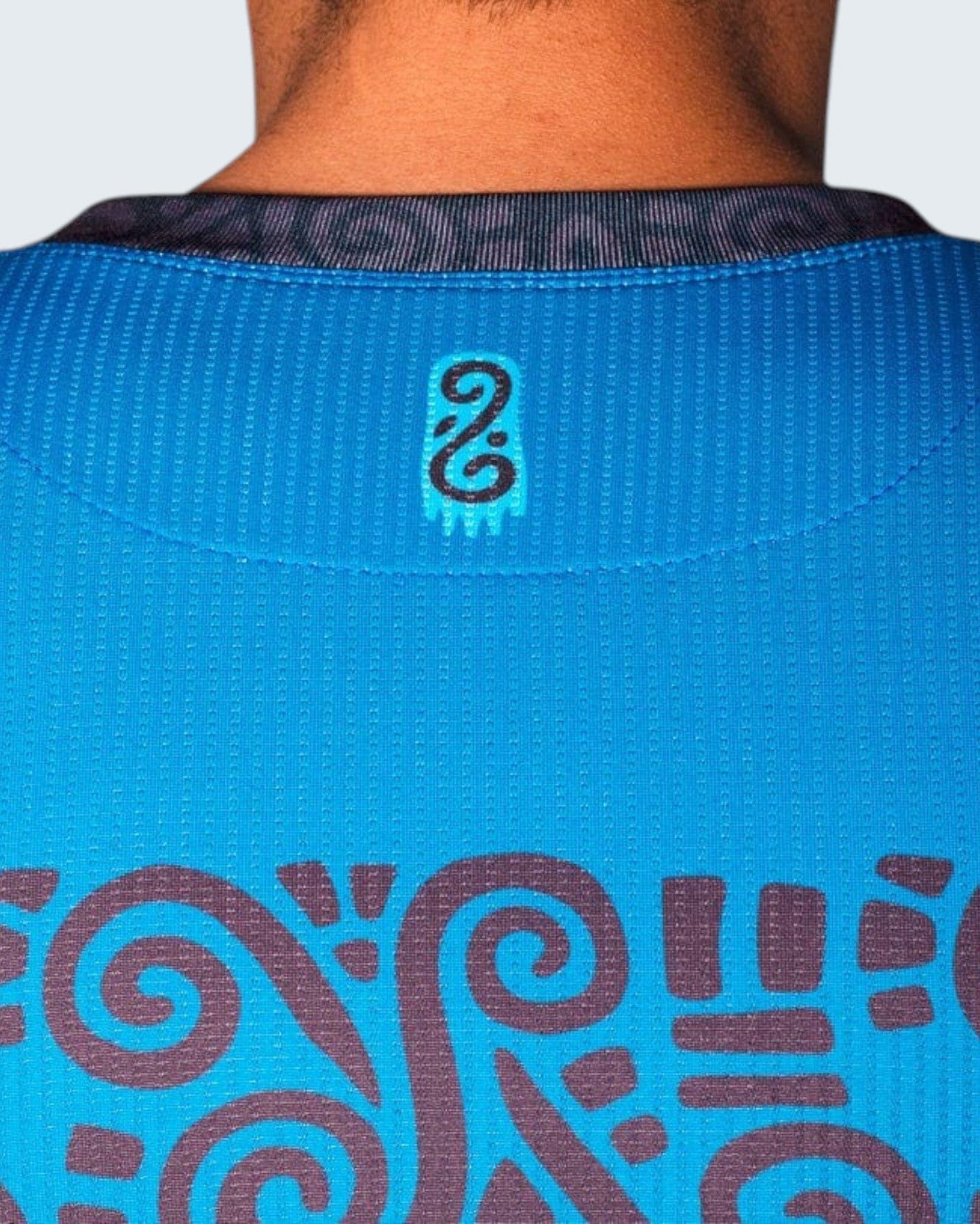 Retroooclothes Jersey Jersey Añil Contemporáneo - Edición Azul Moderno | Jorge Enciso Evolution