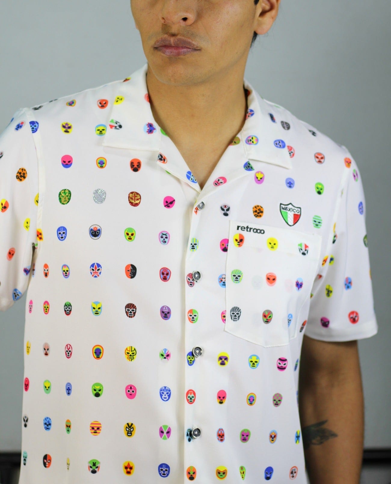 Retroooclothes Jersey Camisa Hawaiana Retrooo México Mascaritas Blanco