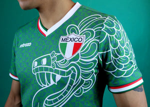 Jersey Retrooo México Quetzalcóatl Tricolor