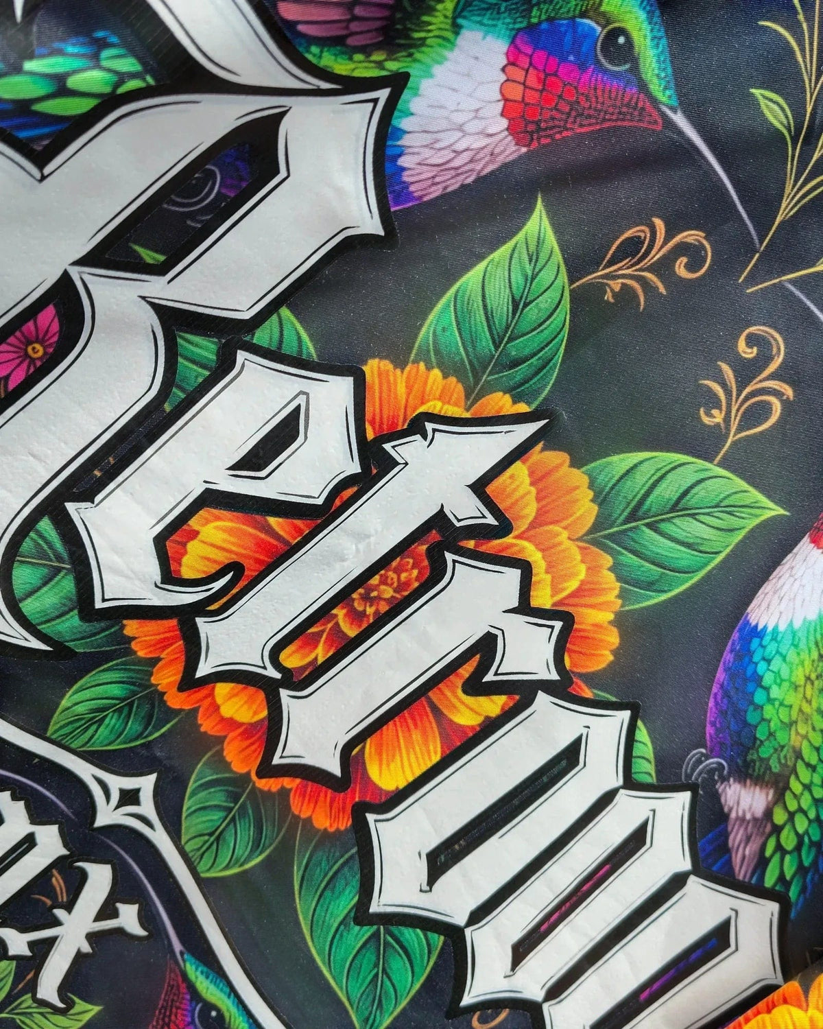Retrooo.com Chaqueta Chamarra Retrooo Doble Vista Bomber Huitzilin · El Regreso de los Colibríes