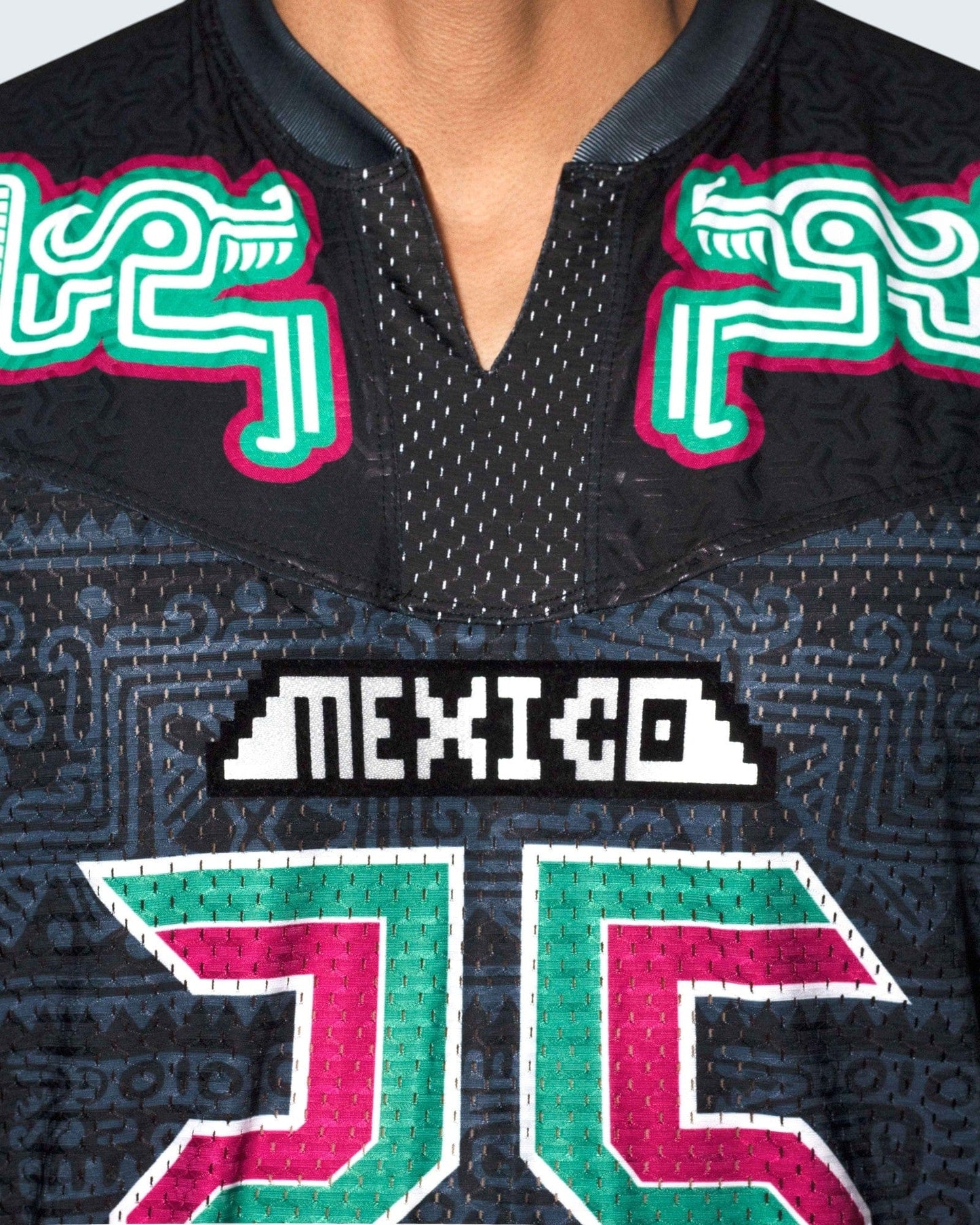 Retrooo.com Jersey Ceniza Sagrada / ECH (XS) Jersey Mexclart Kukulkán Juego de Pelota - Edición Futuro Ancestral | Premio Diseña México