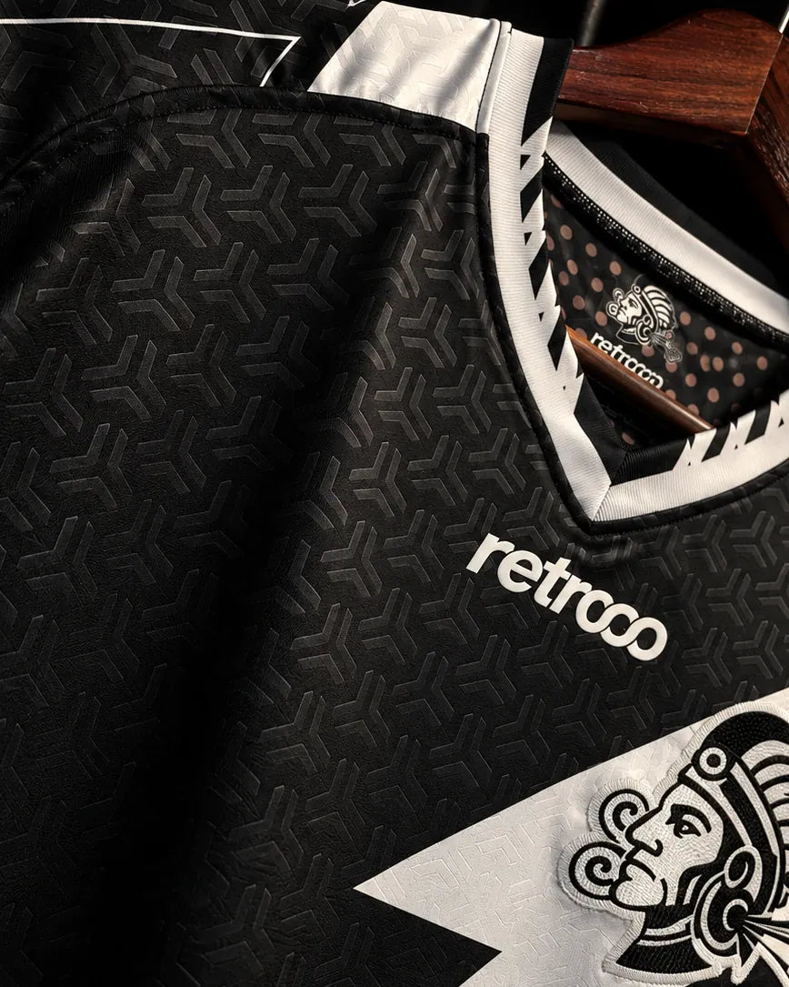 Retrooo.com Jersey Jersey Ehécatl · Tormenta sobre la Ciudad