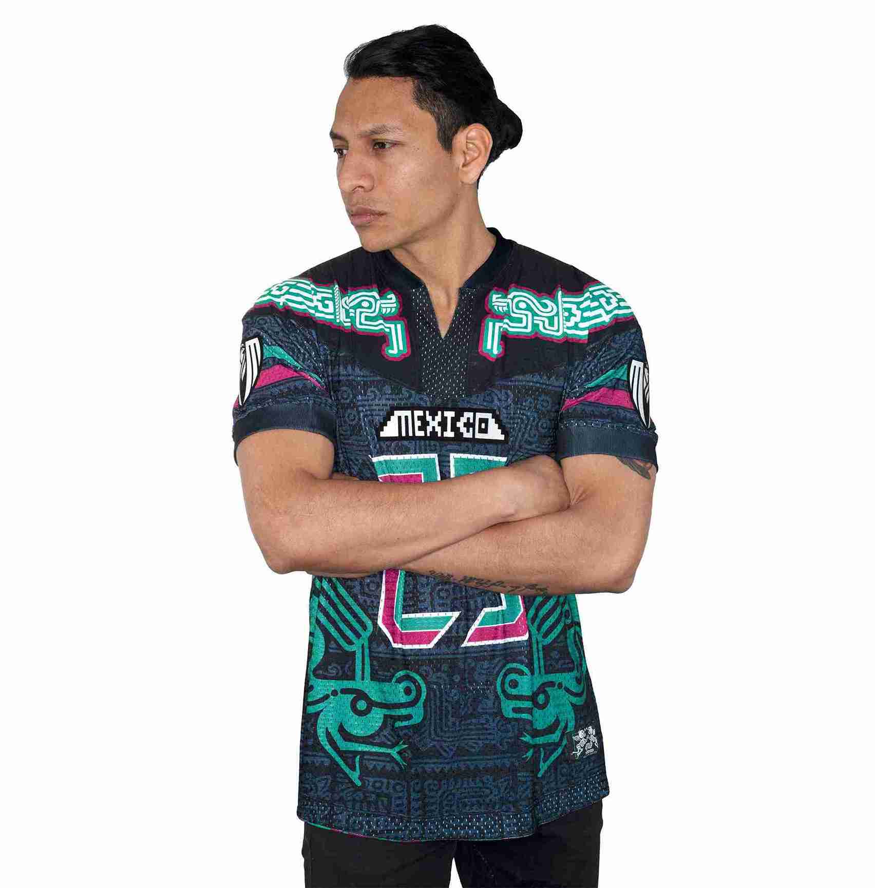 Retrooo.com Jersey Jersey Mexclart Kukulkán Juego de Pelota - Edición Futuro Ancestral | Premio Diseña México