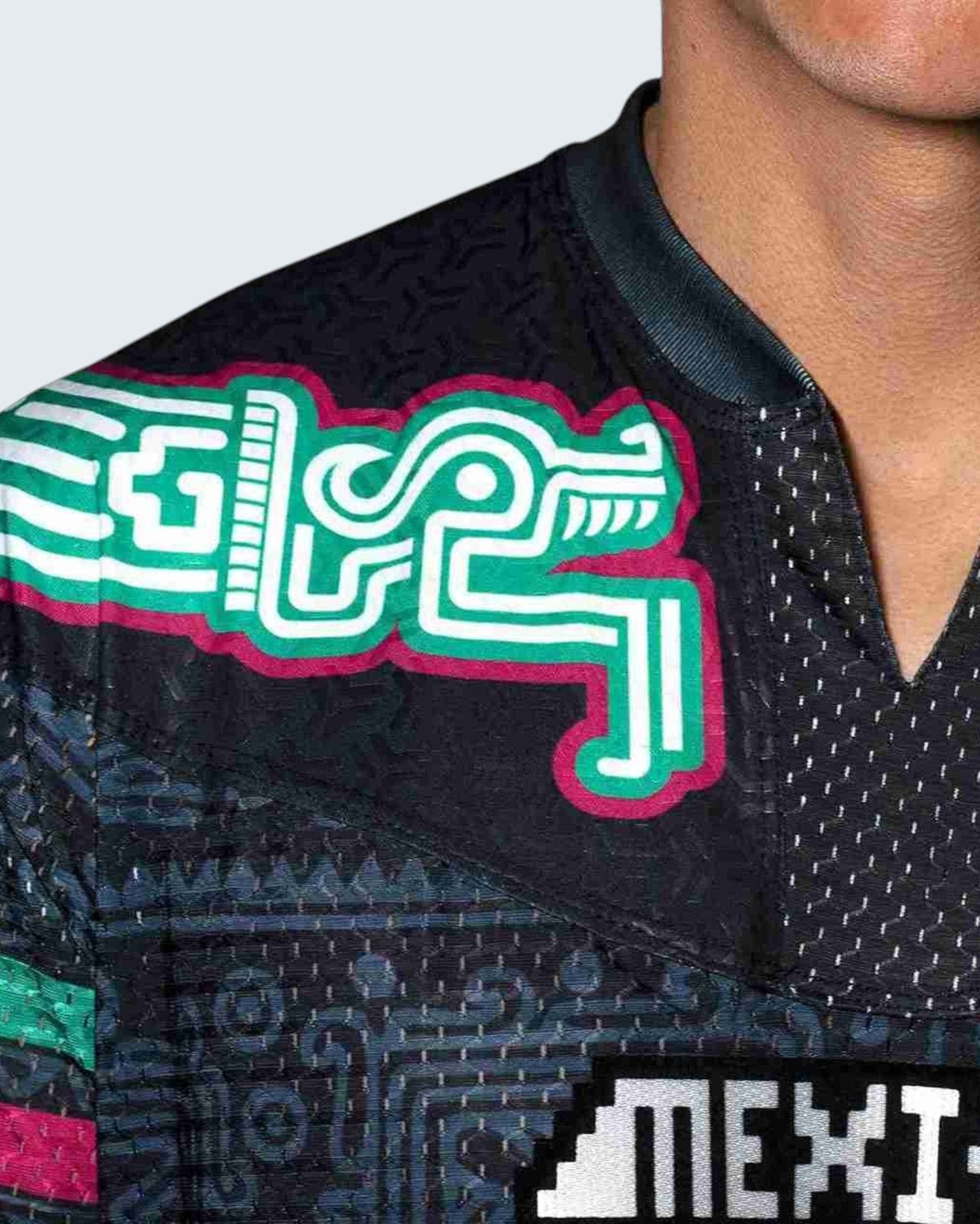 Retrooo.com Jersey Jersey Mexclart Kukulkán Juego de Pelota - Edición Futuro Ancestral | Premio Diseña México