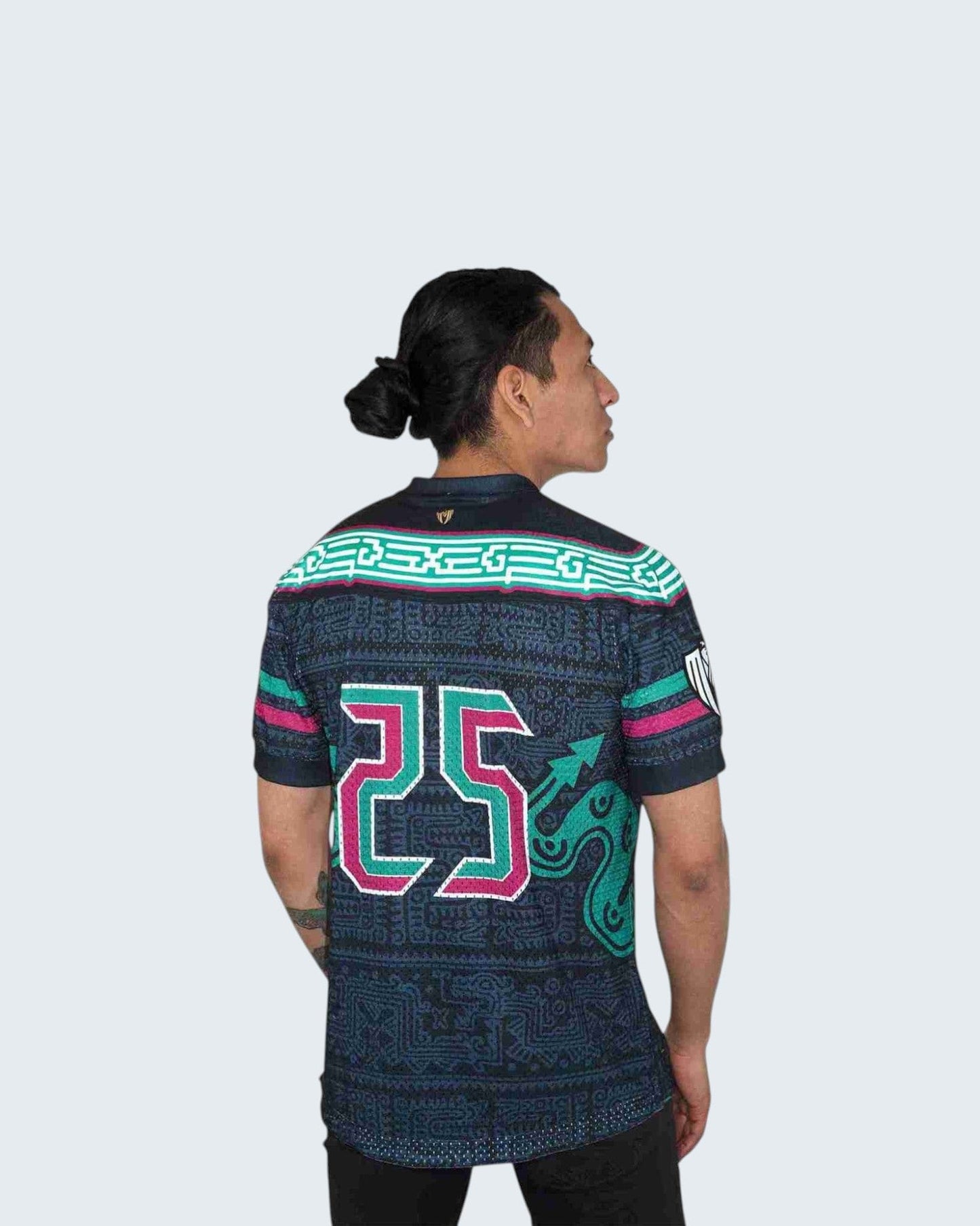 Retrooo.com Jersey Jersey Mexclart Kukulkán Juego de Pelota - Edición Futuro Ancestral | Premio Diseña México