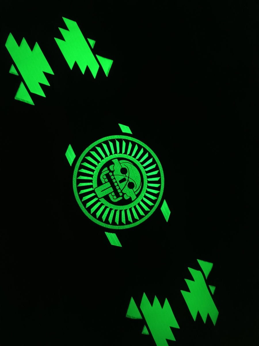 Retrooo.com Jersey Jersey Mictlán - Edición Brillo Ancestral | Energía que Trasciende la Oscuridad