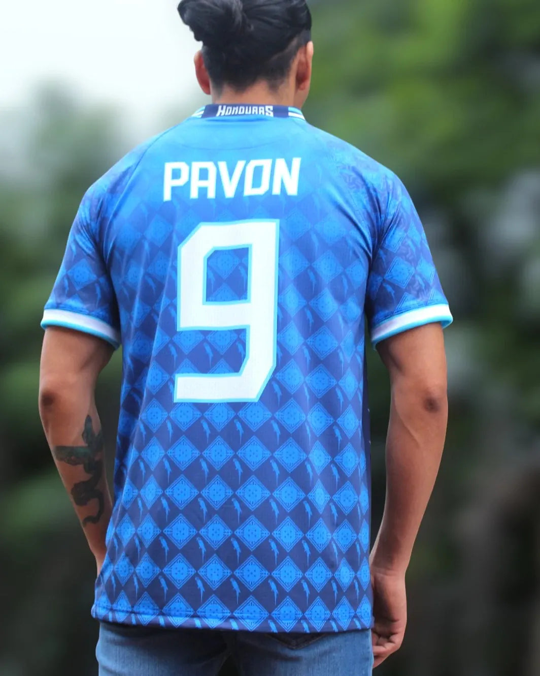 Retrooo.com Jersey Jersey Retrooo Honduras La H · Colab @gak_designhn
