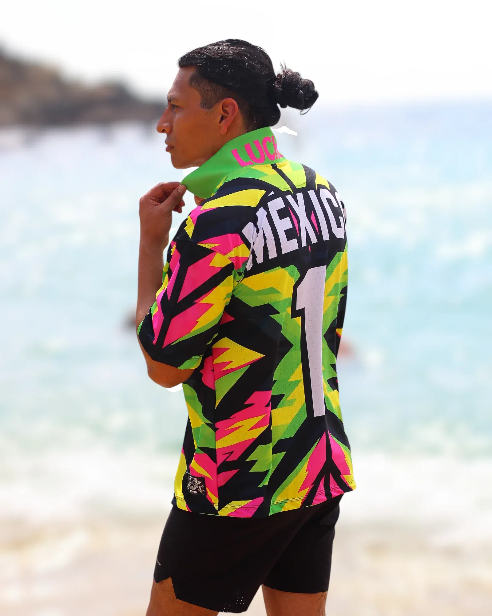 Retrooo.com Jersey Jersey Retrooo Lucha Libre Guerreros | No Te Escondas Más - Neón Brutal