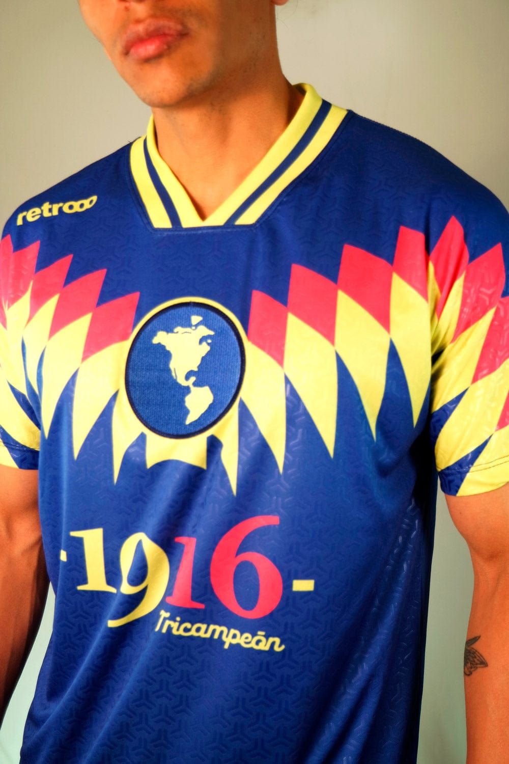 Retroooclothes Jersey CH / Azul Jersey Azulcrema Tricampeón - Edición El Más Grande | Gloria Inmortal