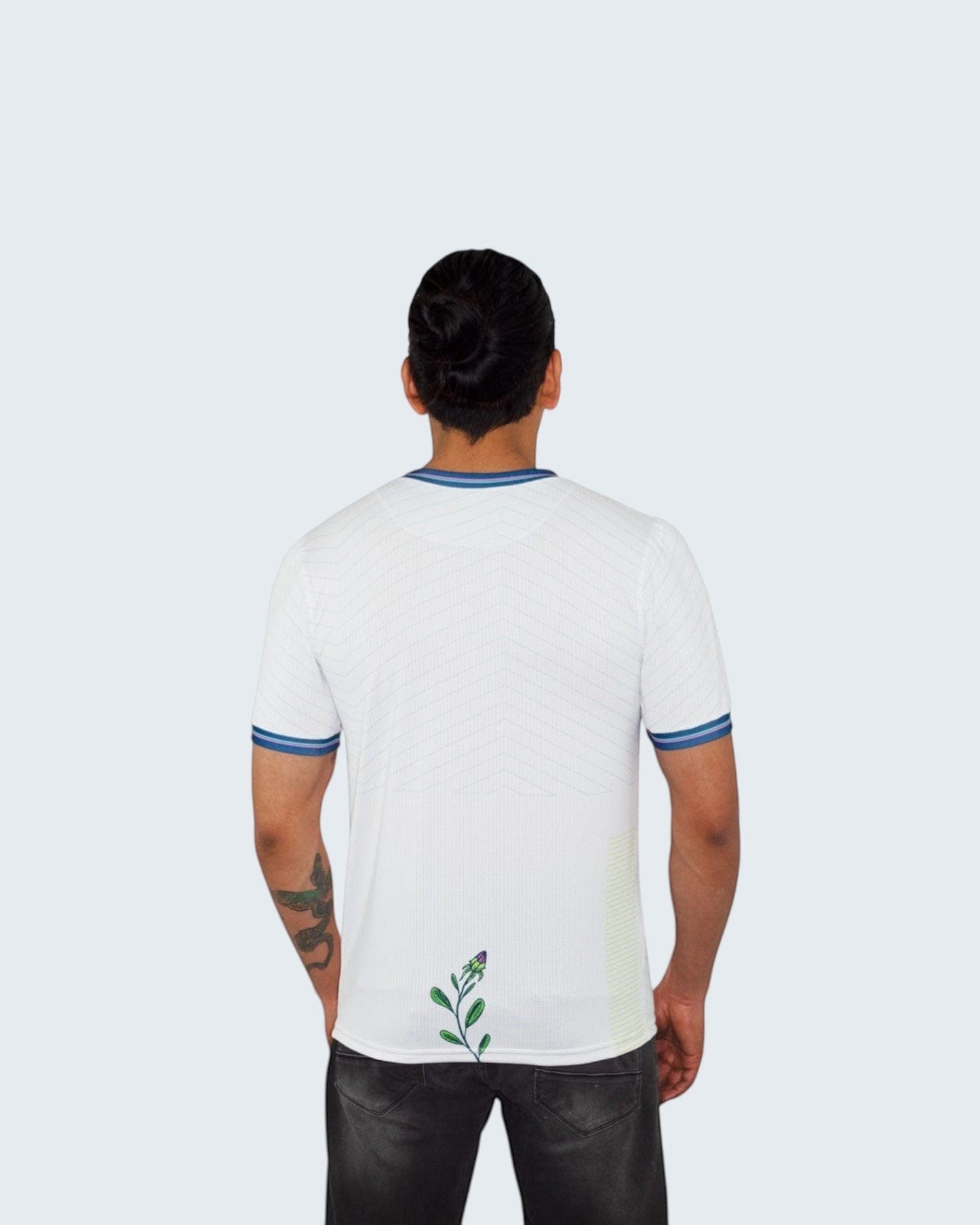 Retroooclothes Jersey Jersey Colibrí Huitzilopochtli - Edición Guerrero Solar | Mitología Deportiva