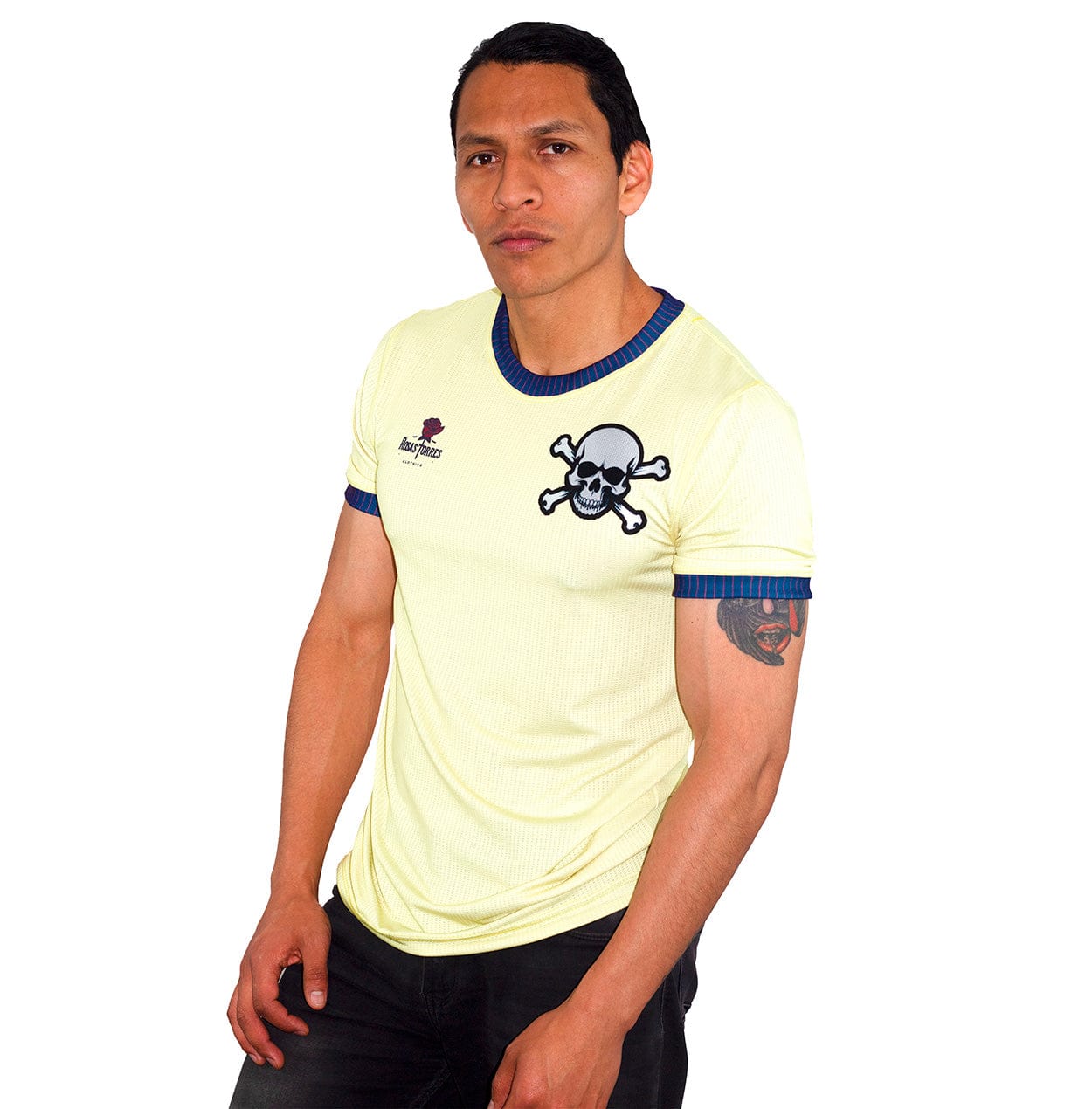 Rosas Torres Jersey Jersey Amarillo Crema Pirata - Edición Resistencia Dorada | Elegancia Rebelde