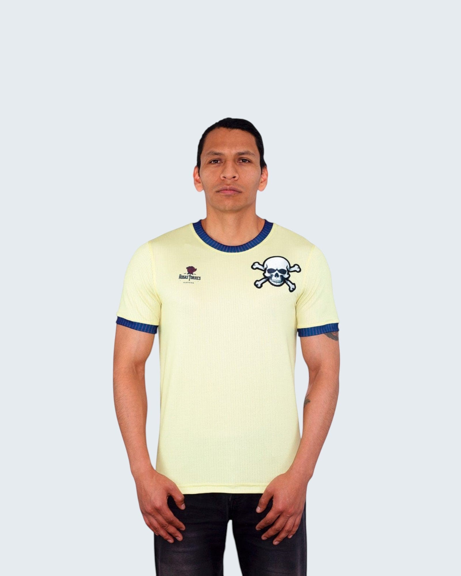 Rosas Torres Jersey Jersey Amarillo Crema Pirata - Edición Resistencia Dorada | Elegancia Rebelde