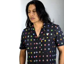 Cargar imagen en el visor de la galería, Camisa Hawaiana Retrooo México Mascaritas Negro